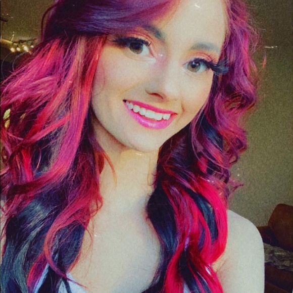 Meet your Posher, Lidia - Picture 1 of 1